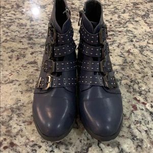 Reneeze ankle boots.. Navy blue.